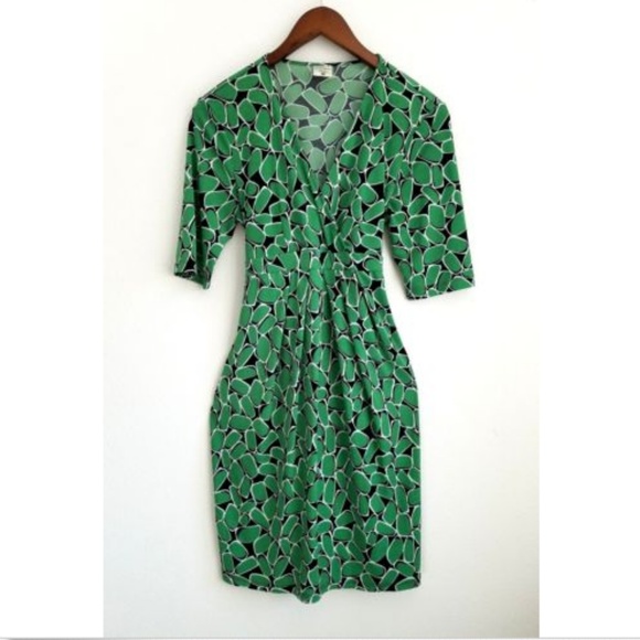 Motherhood Maternity Dresses & Skirts - Motherhood Maternity Green Geo Stretch Wrap Dress